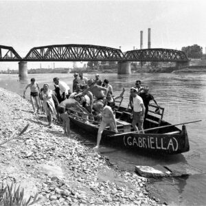 1960-041-008