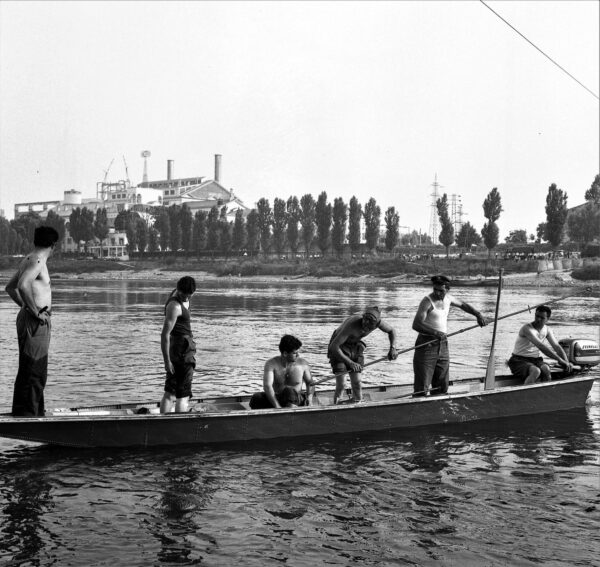 1964-067-004__