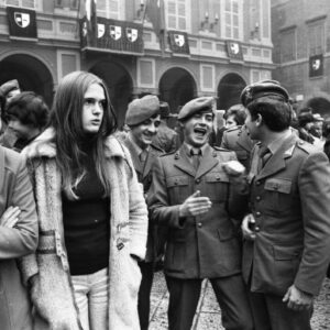 1973-271-032__