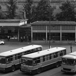 1977-216-035__